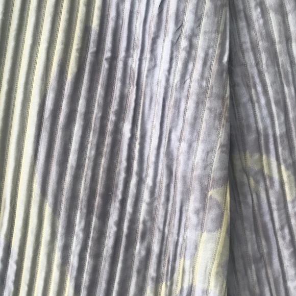 💰PRICE DROP💰VGUC Emporio Armani knee high skirt - Picture 5 of 8